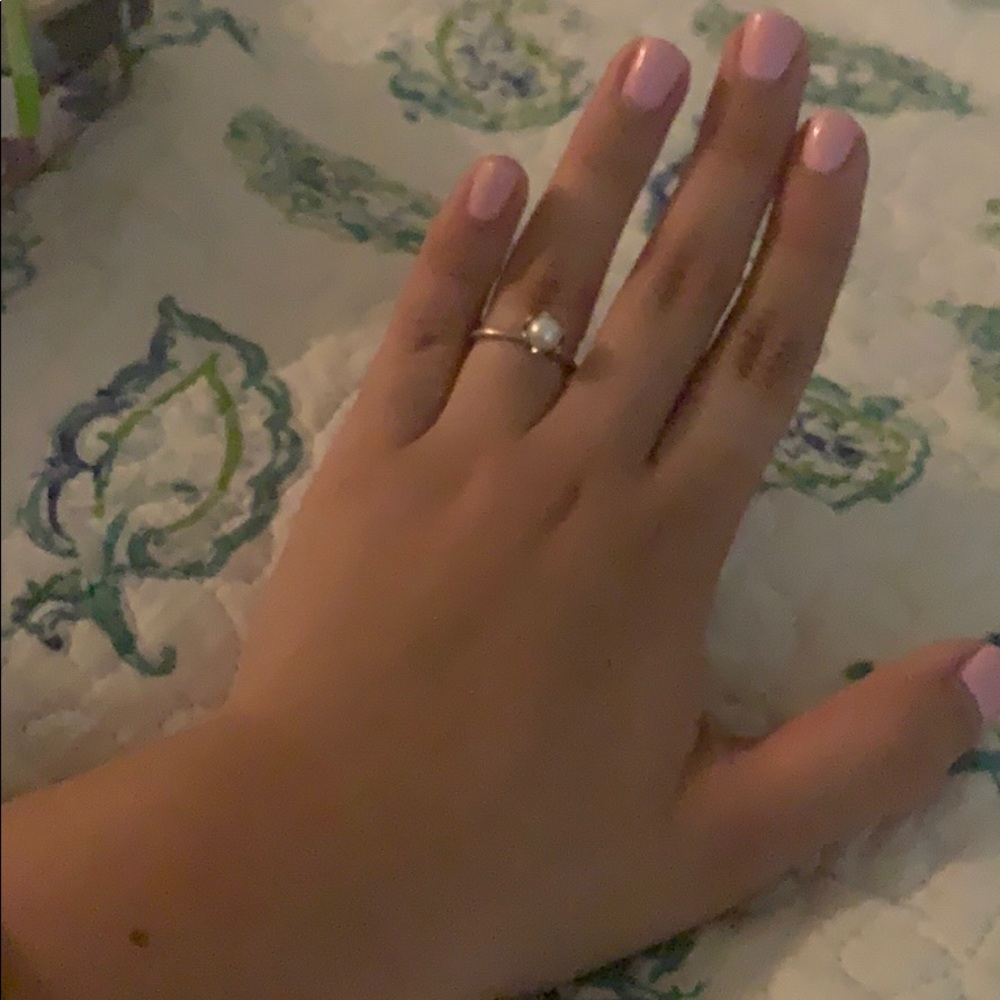 silver pearl ring